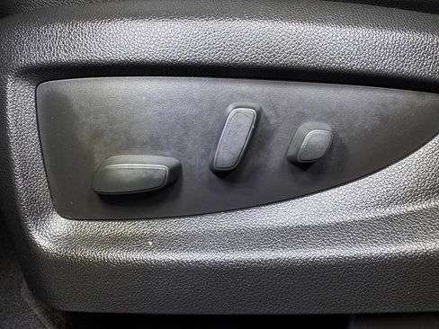Used 2018 GMC Sierra 1500 SLT AWD/4WD image 23