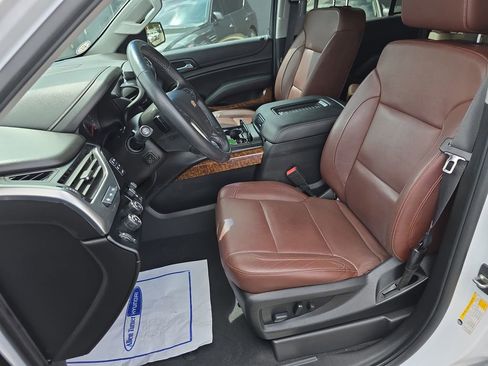 Used 2019 Chevrolet Tahoe Premier w/ Premier Plus Edition AWD/4WD image 9
