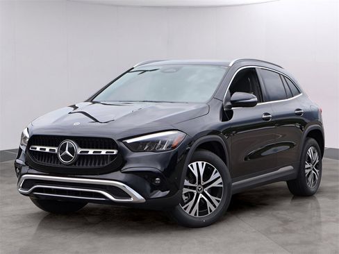 Used 2025 Mercedes-Benz GLA 250 4MATIC image 1