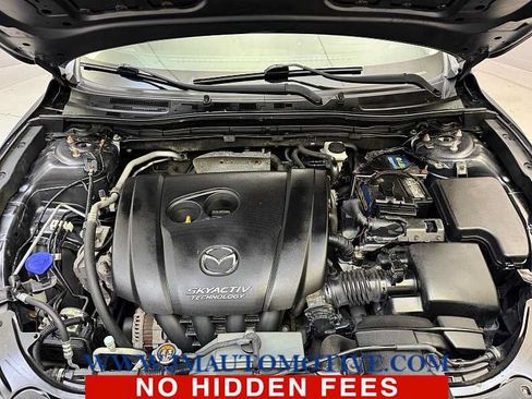 Used 2015 MAZDA MAZDA3 i Touring w/ Technology Package FWD image 10