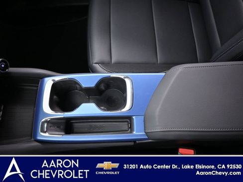 New 2026 Chevrolet Equinox EV LT w/ LPO, Blackout Package AWD/4WD image 12
