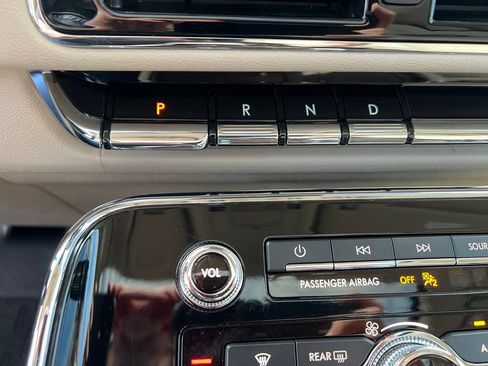 Used 2021 Lincoln Navigator Reserve AWD/4WD image 33