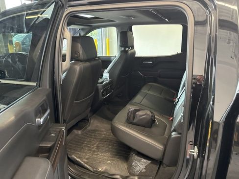 Used 2021 GMC Sierra 1500 SLT w/ SLT Premium Package AWD/4WD image 6