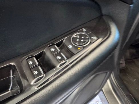 Used 2016 Ford Edge SEL w/ Equipment Group 201A FWD image 12