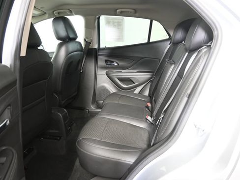 Used 2020 Buick Encore Preferred w/ Safety Package AWD/4WD image 17