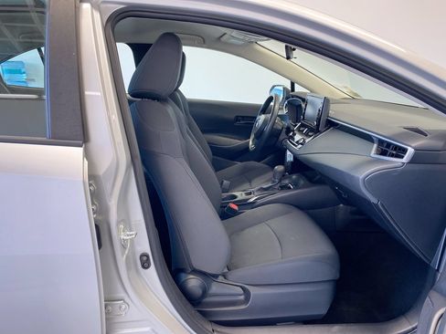 Used 2022 Toyota Corolla LE FWD image 28