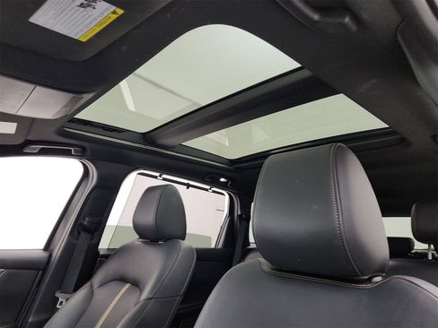 Certified 2024 MAZDA CX-90 Plug-In Hybrid w/ Premium Plus image 4