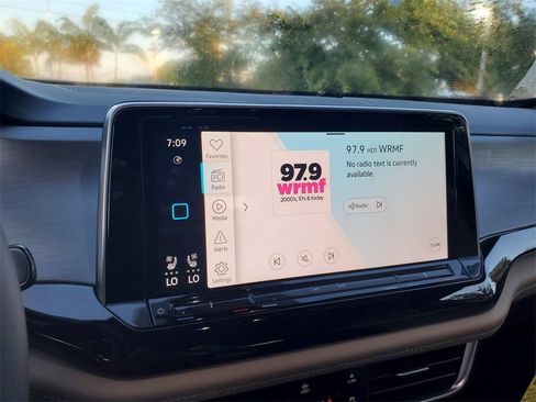 New 2026 Volkswagen Atlas Cross Sport SE image 8