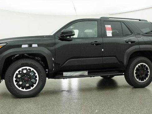 New 2026 Toyota 4Runner TRD Off-Road Premium AWD/4WD image 18