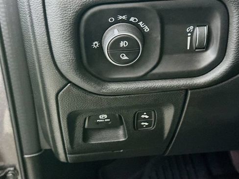 Used 2023 RAM 1500 Big Horn AWD/4WD image 16
