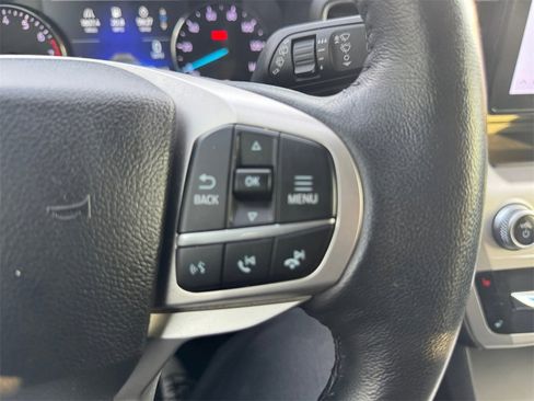 Used 2022 Ford Explorer XLT w/ Equipment Group 202A image 22