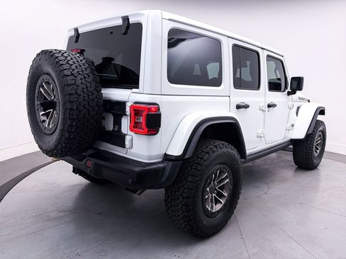 Used 2024 Jeep Wrangler Unlimited Rubicon 392 image 17