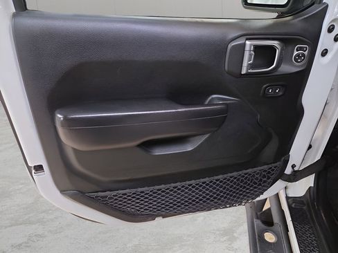 Used 2020 Jeep Wrangler Unlimited Sport S image 10