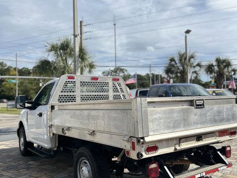 Used 2019 Ford F250 XL image 4