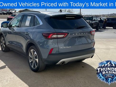 Used 2023 Ford Escape Platinum AWD/4WD image 7
