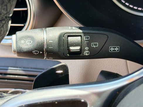 Used 2022 Mercedes-Benz GLC 300 image 18