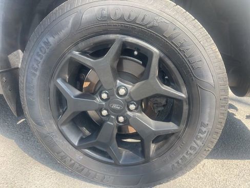 Certified 2022 Ford Maverick XLT w/ Equipment Group 300A Standard AWD/4WD image 11