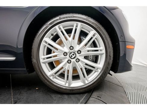 Certified 2023 Bentley Flying Spur V8 AWD/4WD image 6