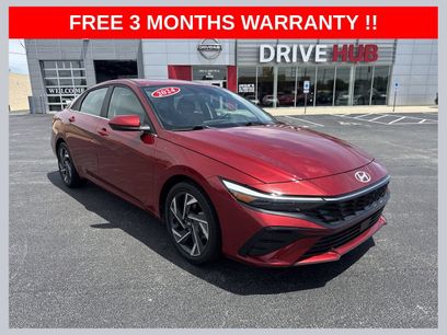 Used 2024 Hyundai Elantra SEL w/ Convenience Package
