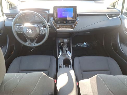 Certified 2025 Toyota Corolla LE image 10