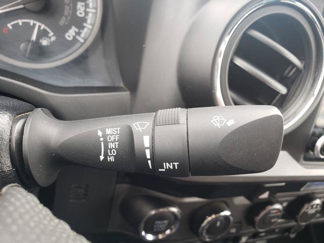 Used 2022 Toyota Tacoma TRD Sport AWD/4WD image 23