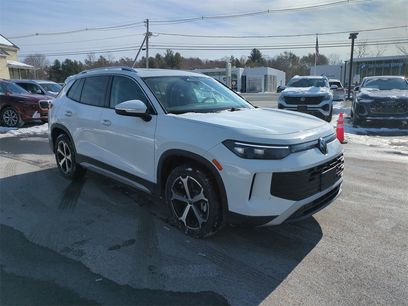 New 2025 Volkswagen Tiguan SE