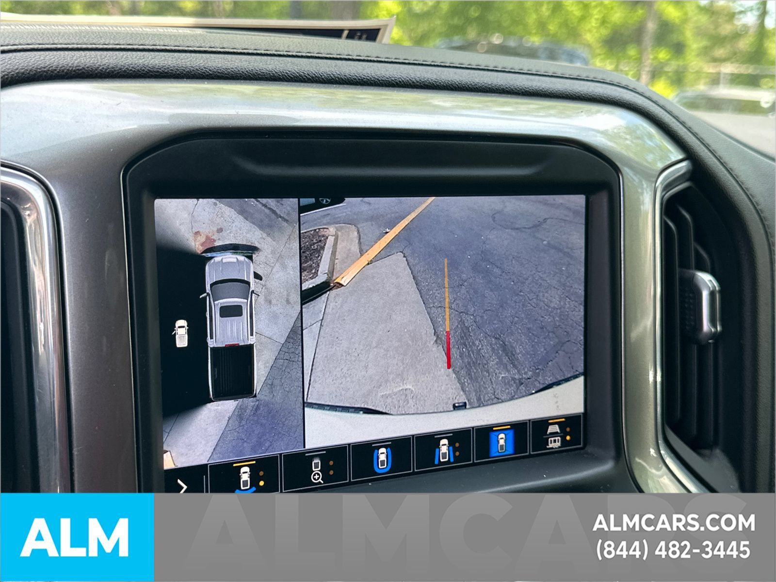 Used 2021 Chevrolet Silverado 1500 LTZ w/ Technology Package AWD/4WD image 31