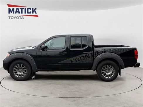Used 2012 Nissan Frontier SV w/ Sport Appearance Pkg image 4