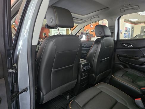Used 2021 GMC Acadia AT4 w/ Technology Package AWD/4WD image 11