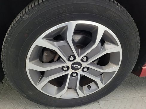 Used 2018 Chevrolet Sonic LT FWD image 31