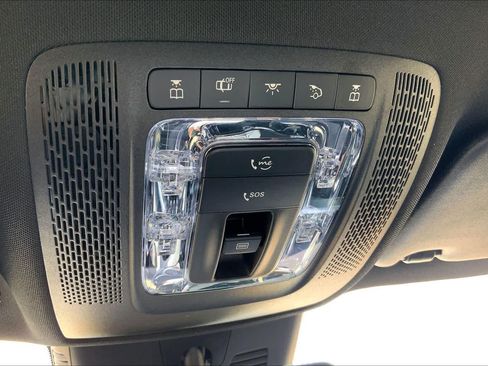 Used 2025 Mercedes-Benz GLB 250 4MATIC image 29