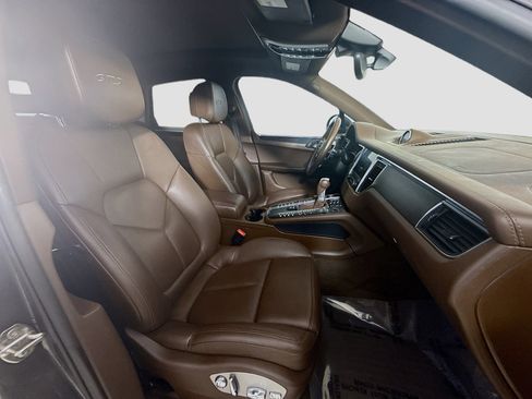 Used 2018 Porsche Macan GTS image 28