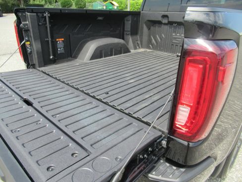 Used 2024 GMC Sierra 1500 Denali Ultimate AWD/4WD image 37