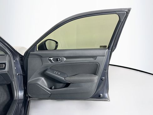 Used 2025 Honda Civic Sport image 30
