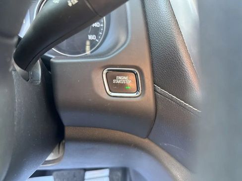 Used 2023 GMC Acadia SLE w/ Driver Convenience Package image 20