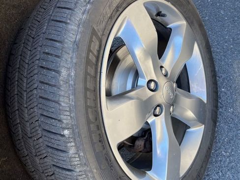 Used 2012 Jeep Grand Cherokee Overland image 10