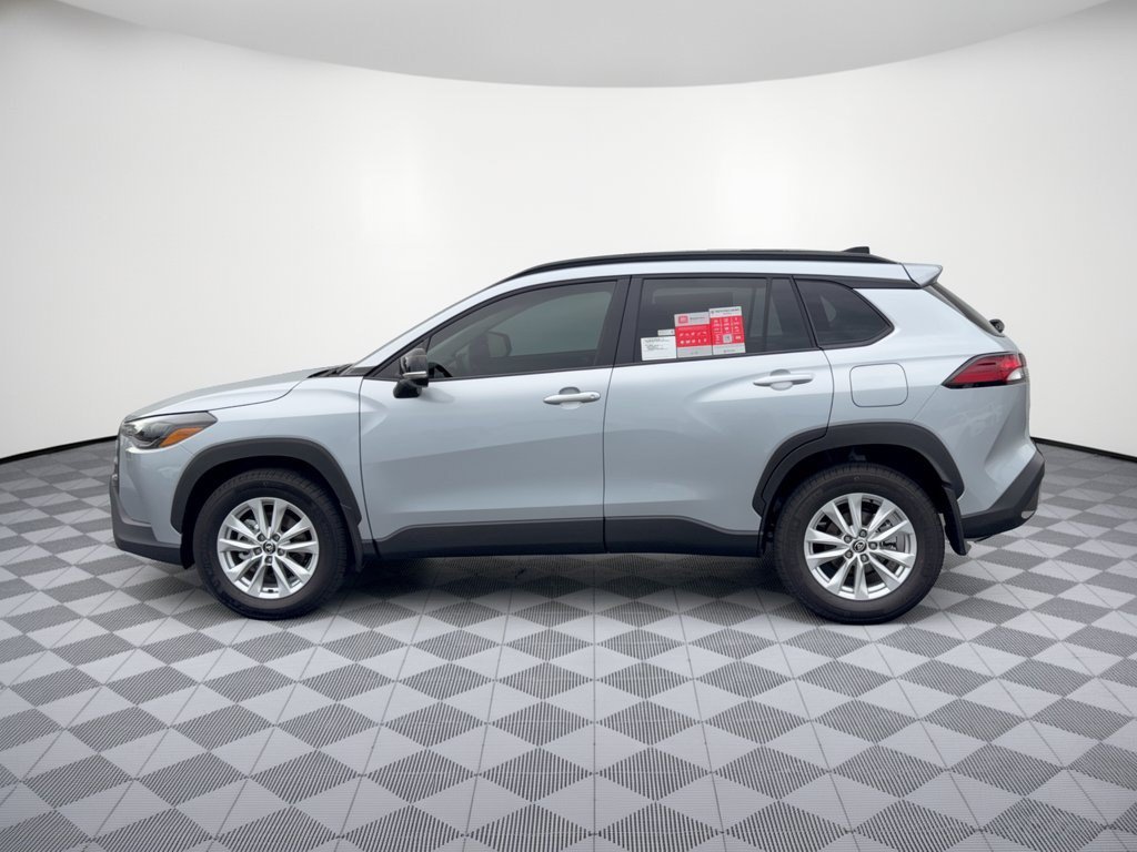 New 2026 Toyota Corolla Cross LE FWD image 2