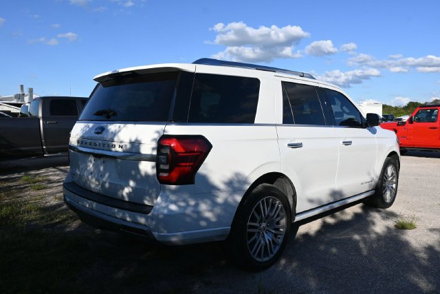 Used 2022 Ford Expedition Platinum RWD image 14