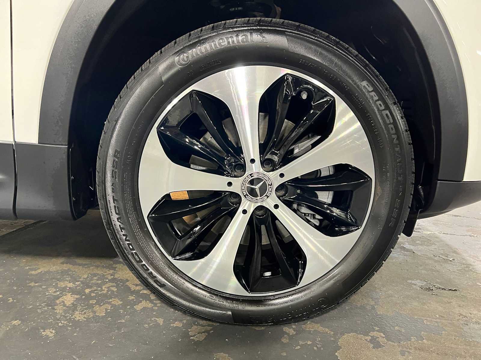 Certified 2026 Mercedes-Benz GLB 250 4MATIC image 9