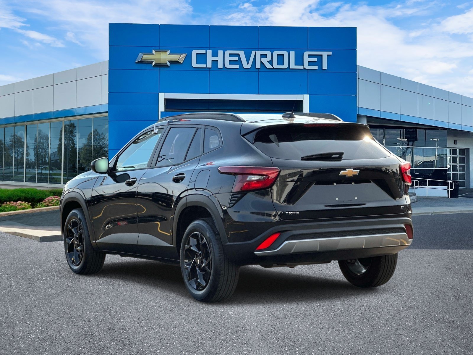 Certified 2024 Chevrolet Trax LT w/ Driver Confidence Package FWD image 4