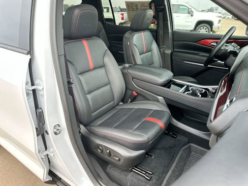 Used 2024 Chevrolet Traverse RS w/ LPO, Floor Liner Package image 24