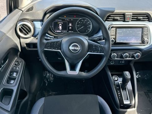 Used 2025 Nissan Versa SV FWD image 20