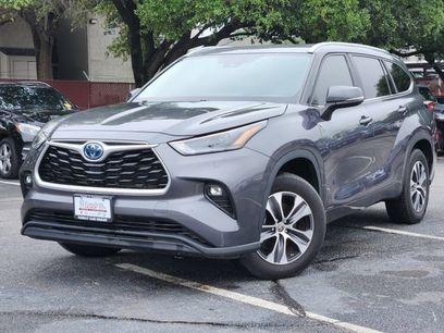 Used 2023 Toyota Highlander XLE