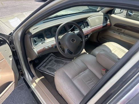 Used 2004 Mercury Grand Marquis GS RWD image 28