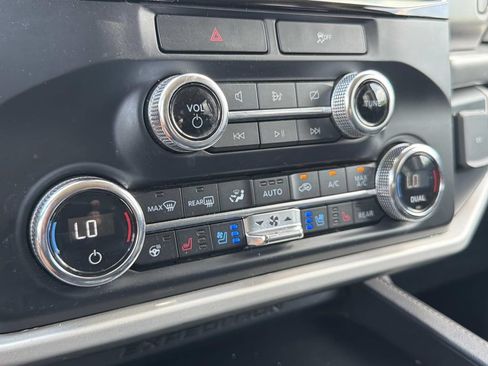 Used 2022 Ford Expedition Max XLT RWD image 17