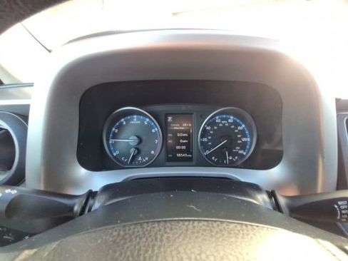 Used 2017 Toyota RAV4 LE image 21