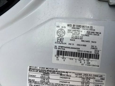 Used 2020 Ford Edge SE image 27