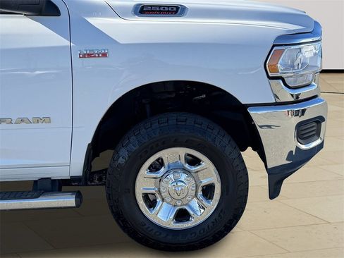 Used 2022 RAM 2500 Tradesman w/ Chrome Appearance Group image 48
