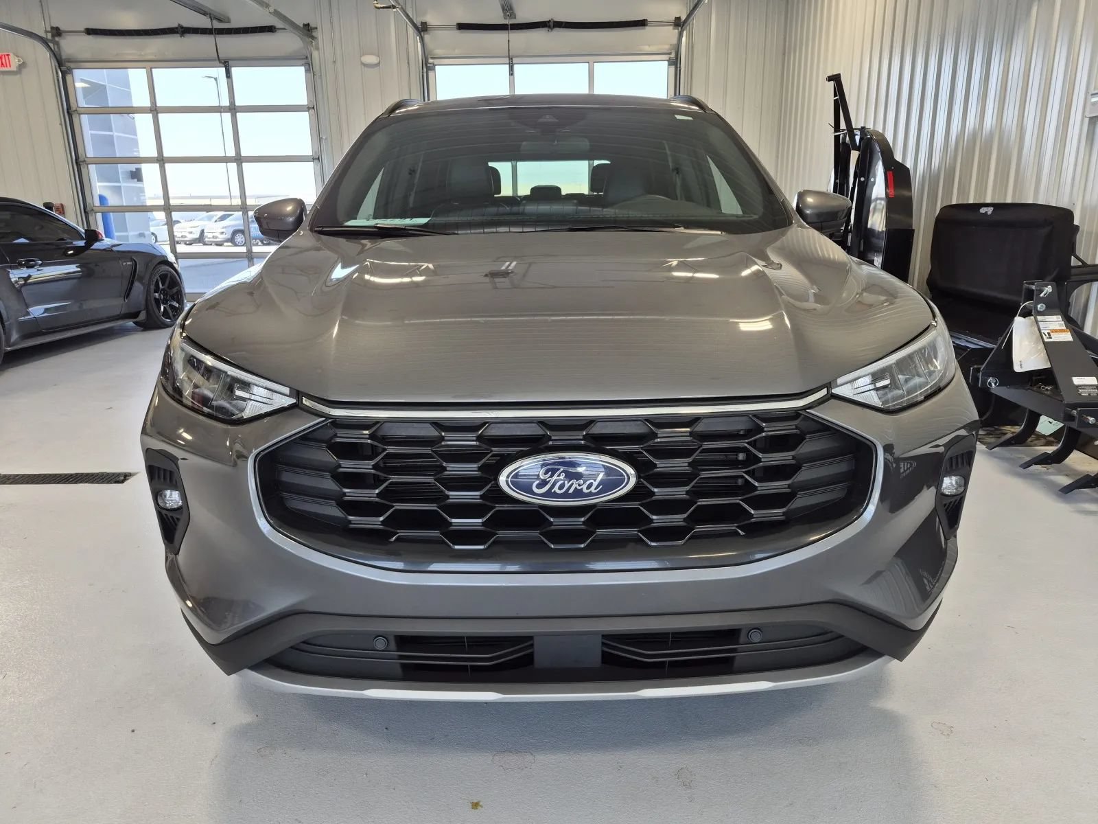 Used 2025 Ford Escape ST-Line Select AWD/4WD image 7