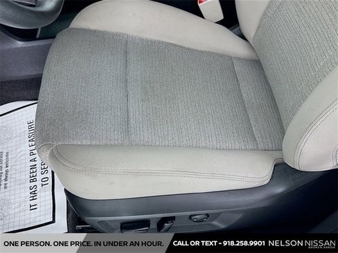 Used 2022 Nissan Rogue SV image 18